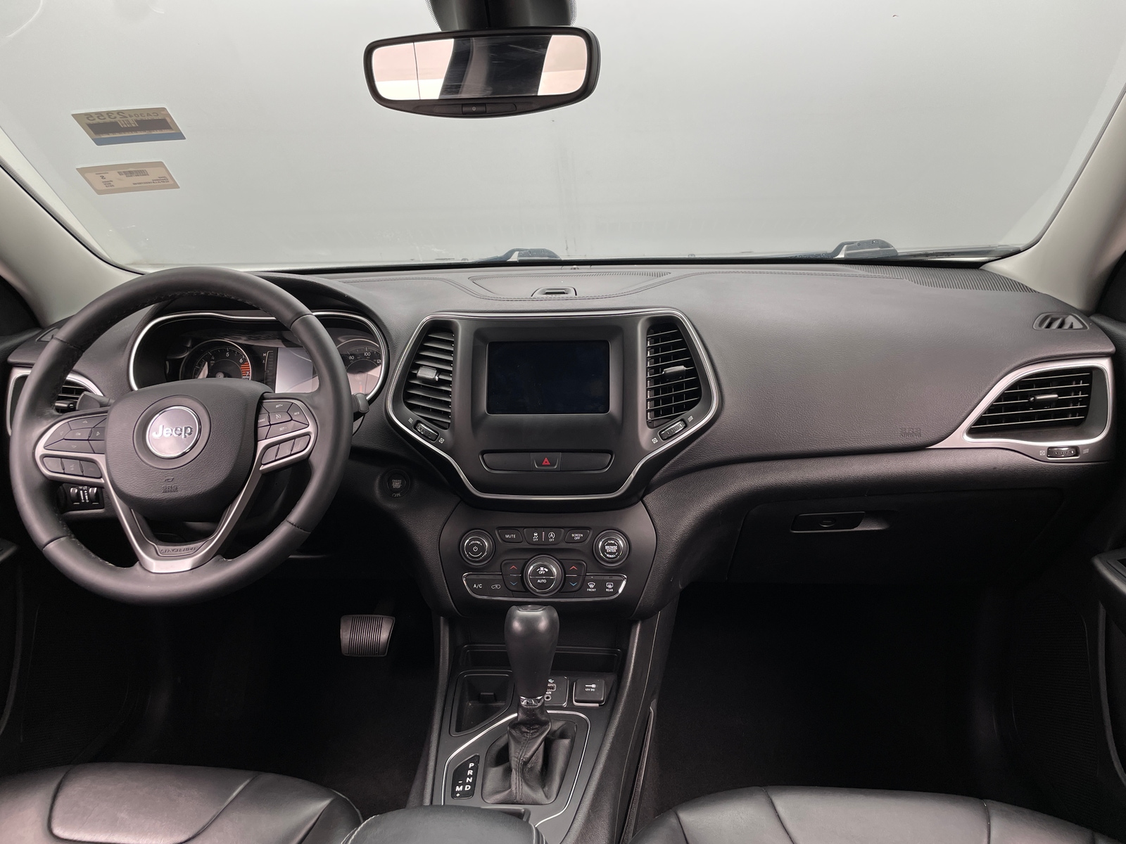 Thumbnail: 2019 Jeep Cherokee - 3