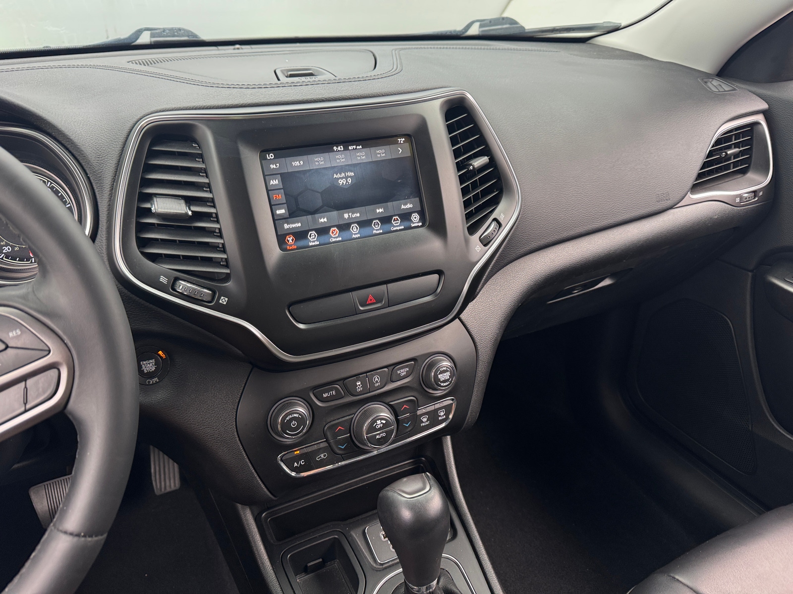 Thumbnail: 2019 Jeep Cherokee - 4