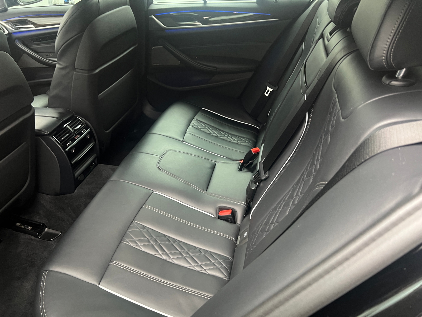 Thumbnail: 2020 BMW 5 Series - 5