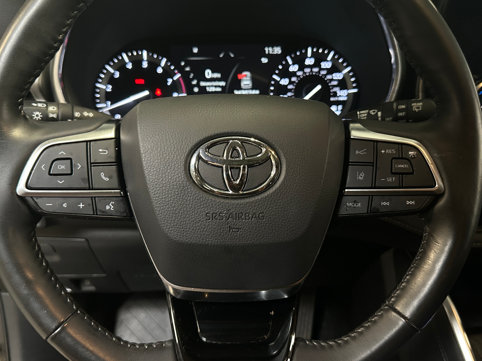Thumbnail: 2020 Toyota Highlander - 4