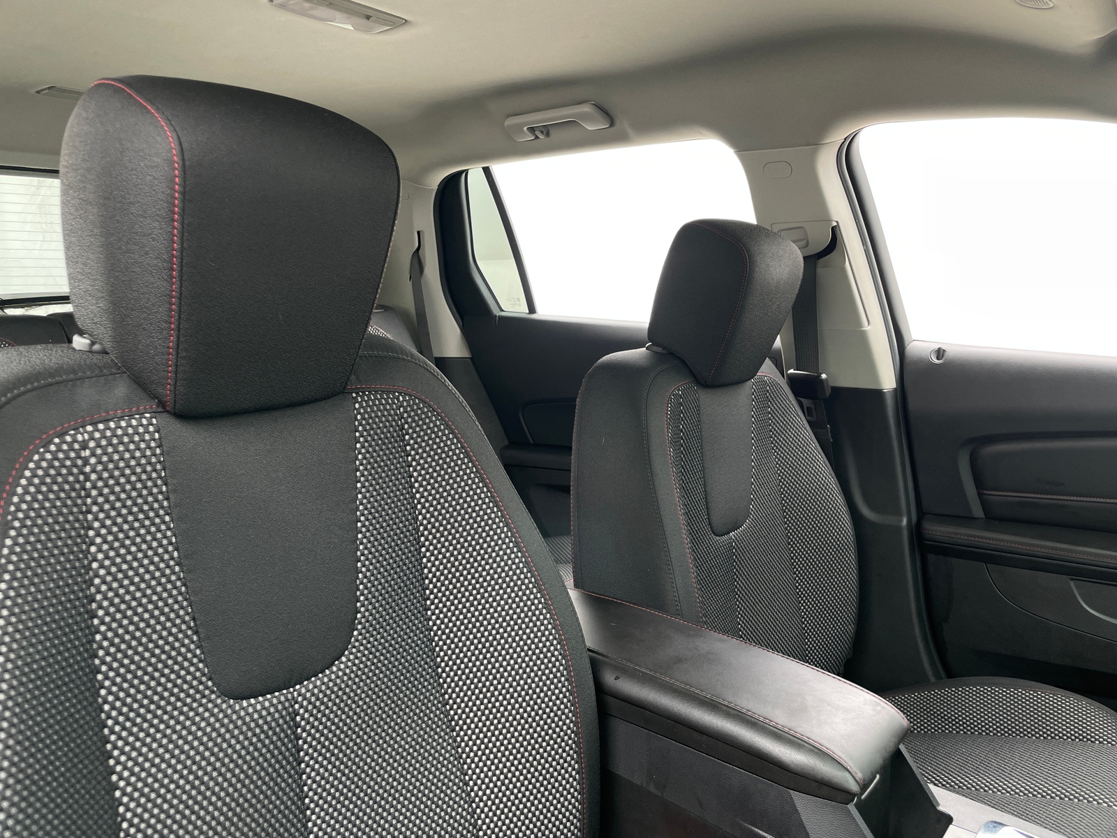 Thumbnail: 2015 GMC Terrain - 2