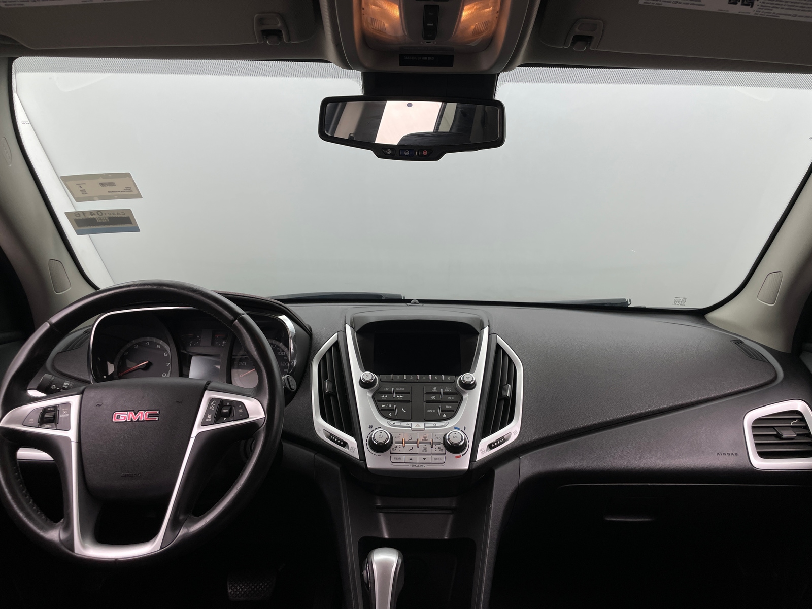 Thumbnail: 2015 GMC Terrain - 3