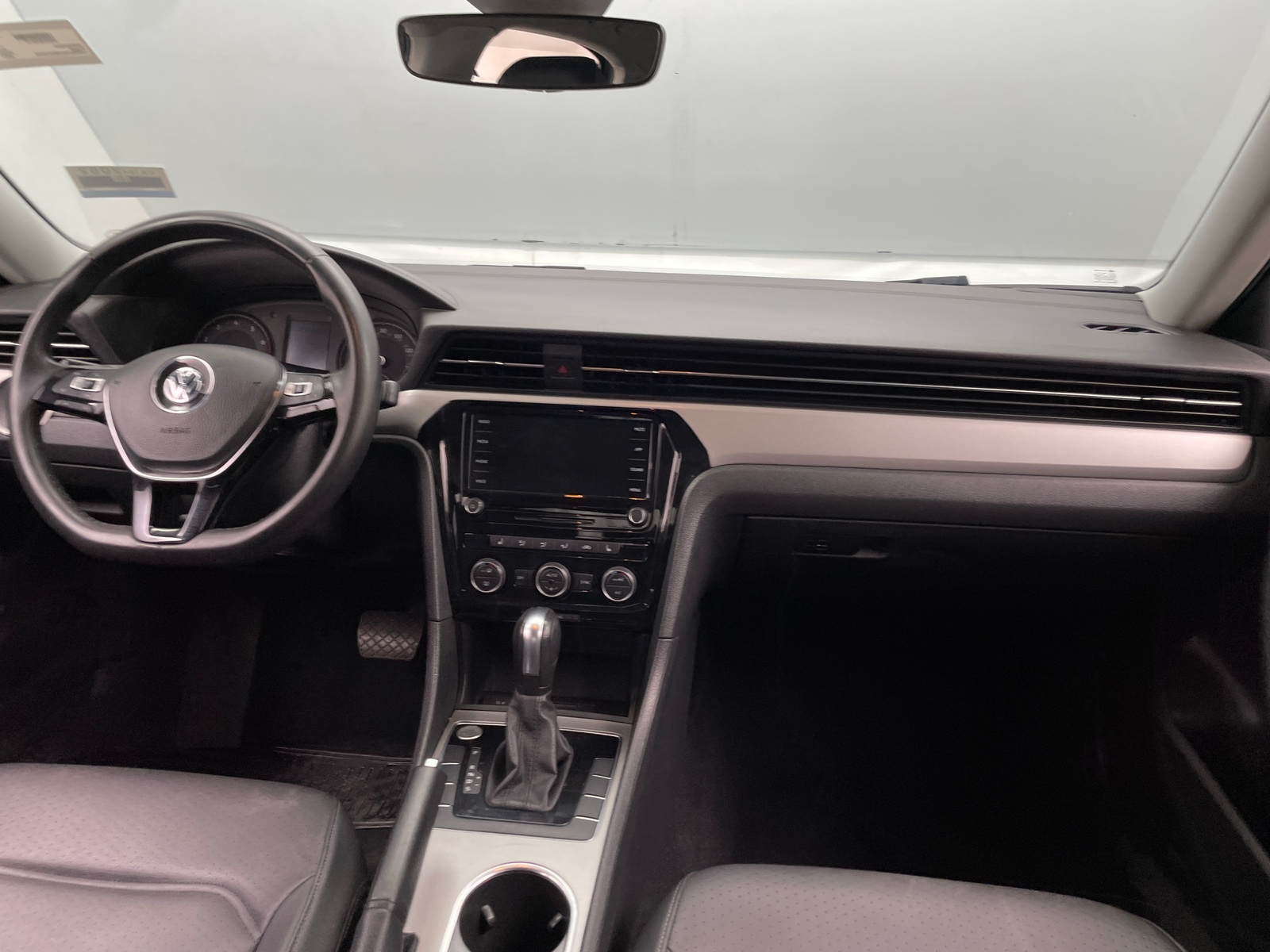 Thumbnail: 2021 Volkswagen Passat - 3