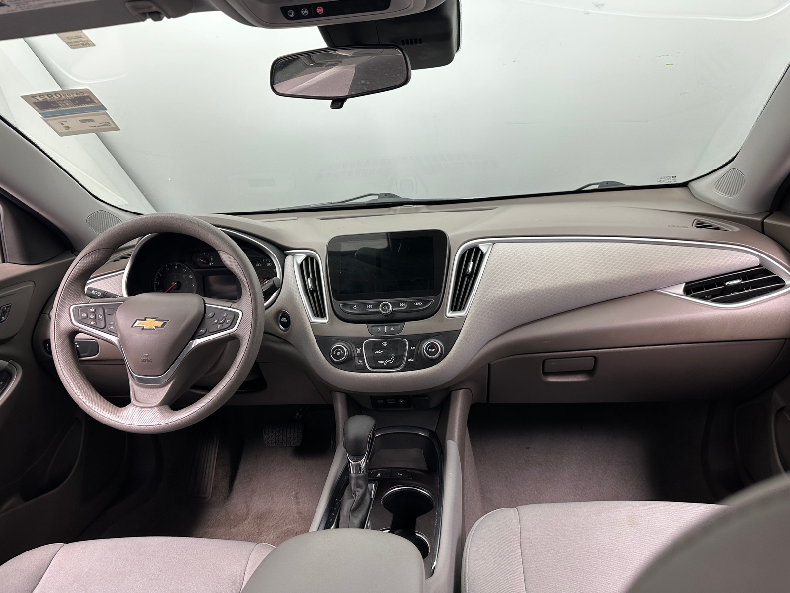 Thumbnail: 2022 Chevrolet Malibu - 3