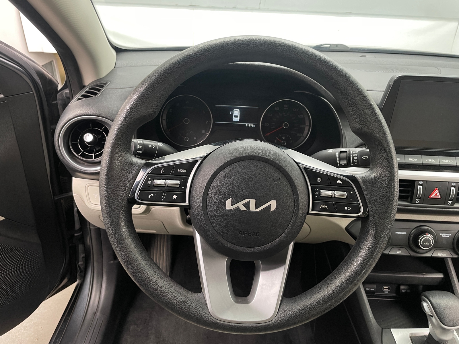 Thumbnail: 2022 Kia Forte - 5