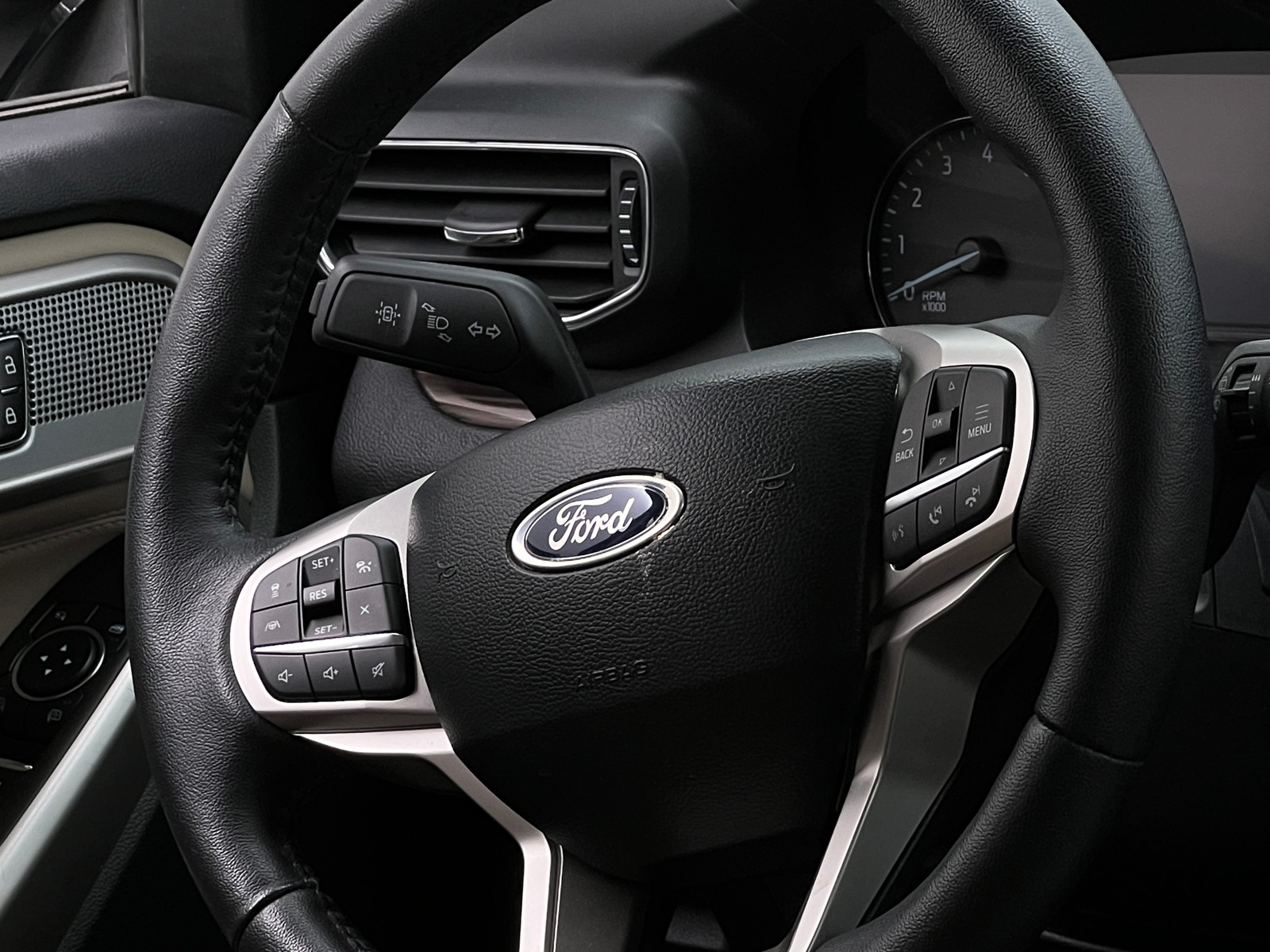 Thumbnail: 2024 Ford Explorer - 4
