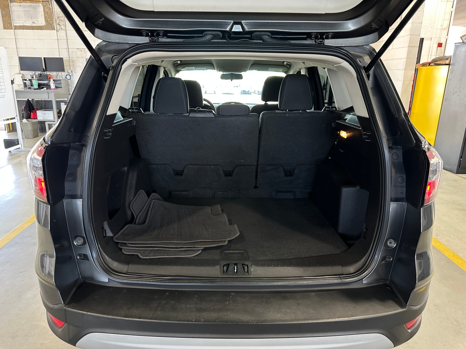 Thumbnail: 2017 Ford Escape - 7