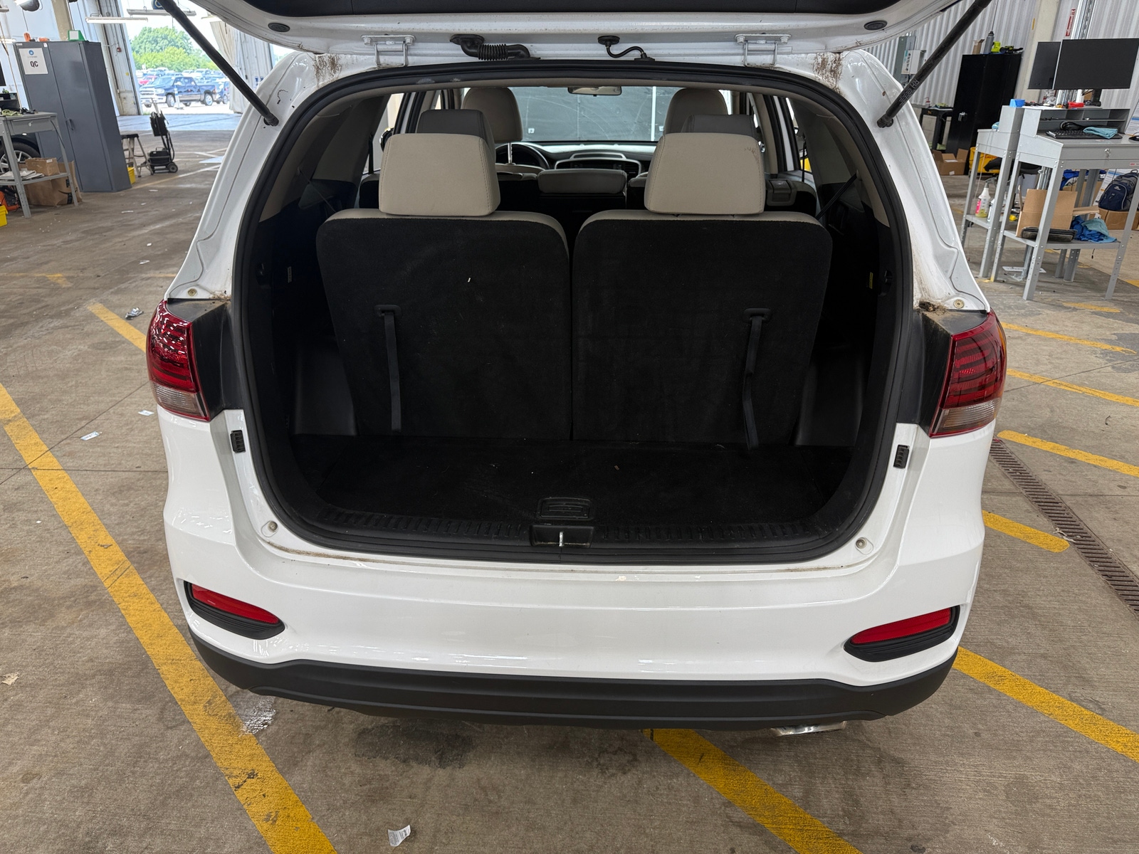 Thumbnail: 2019 Kia Sorento - 7