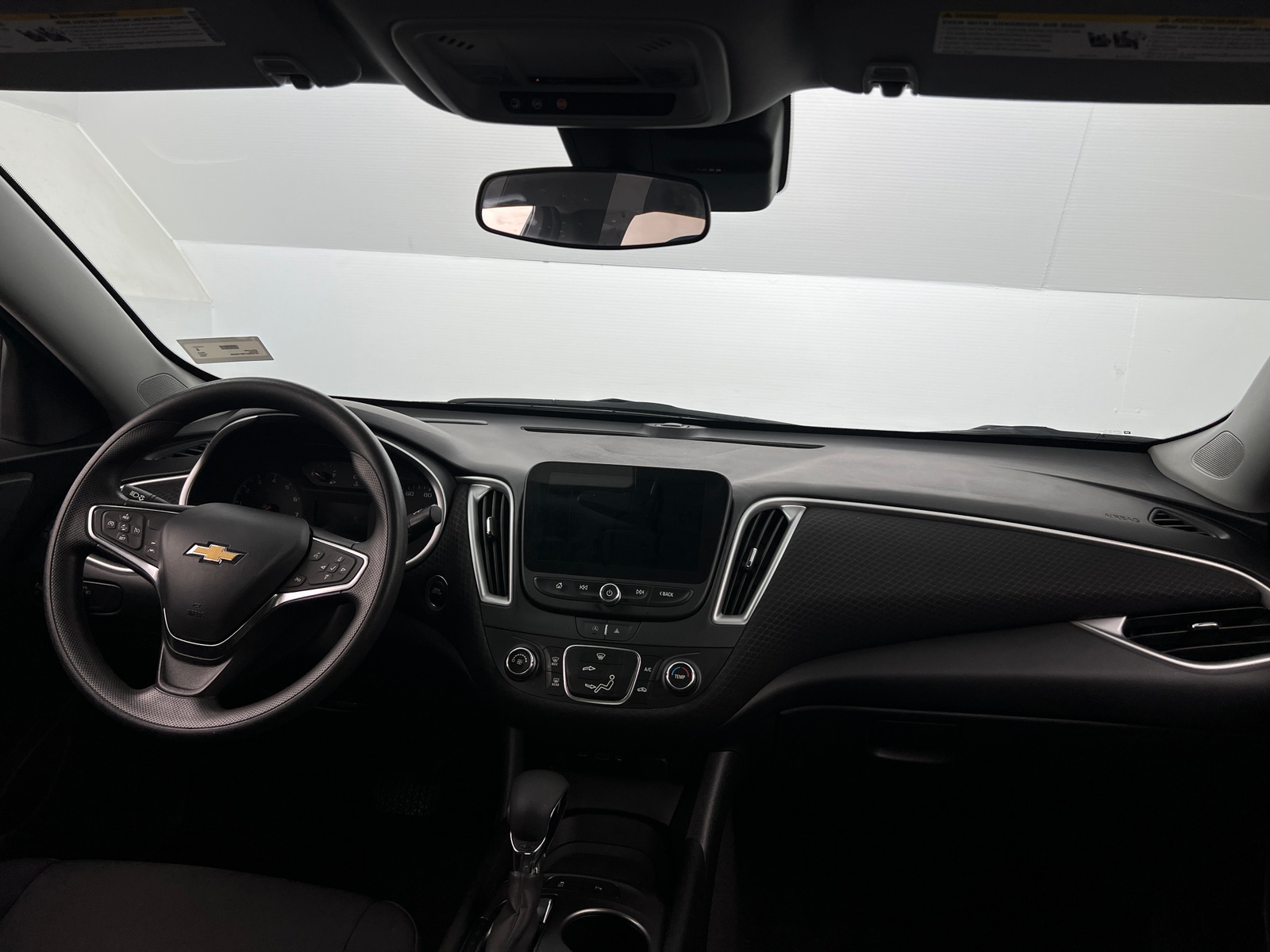 Thumbnail: 2024 Chevrolet Malibu - 3