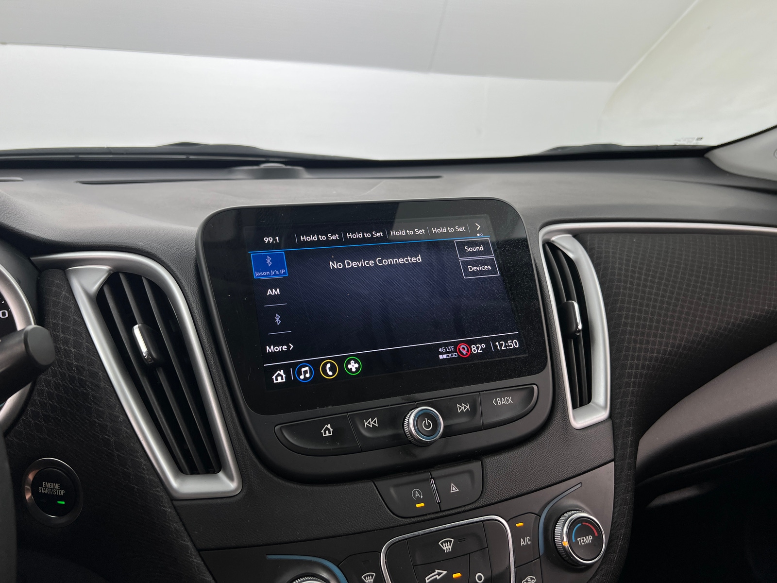 Thumbnail: 2024 Chevrolet Malibu - 4