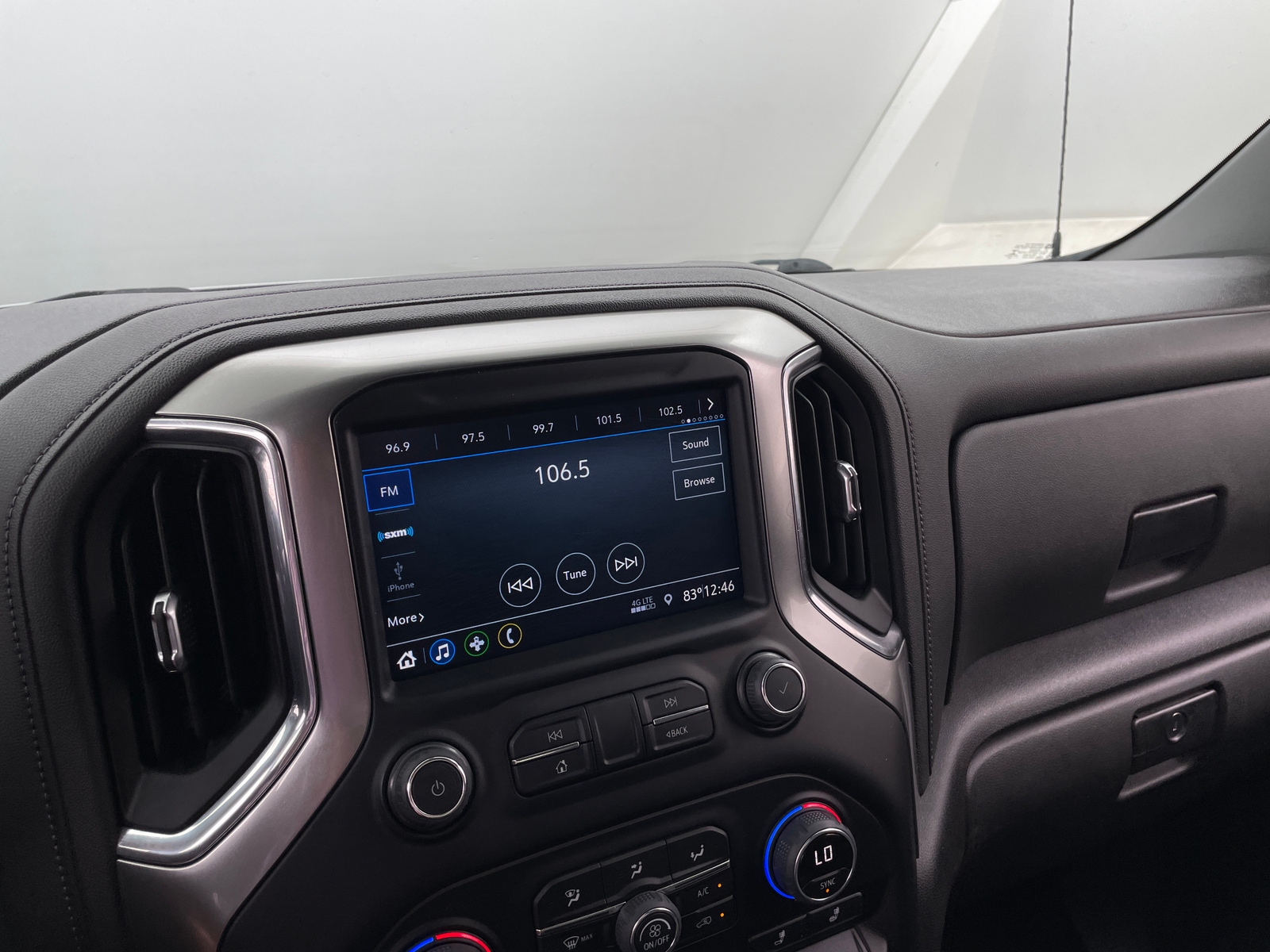 Thumbnail: 2022 Chevrolet Silverado 1500 - 4