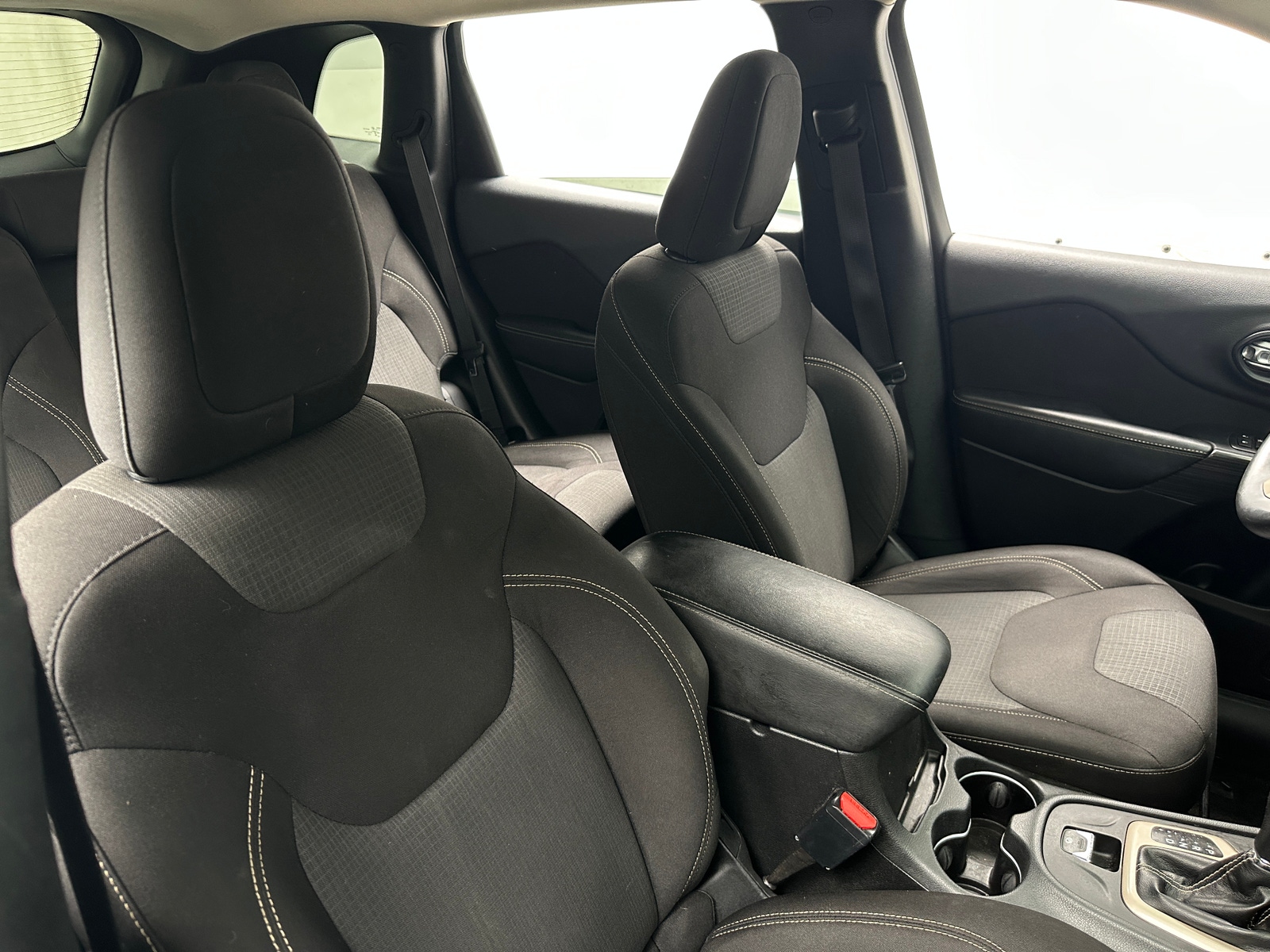 Thumbnail: 2015 Jeep Cherokee - 2