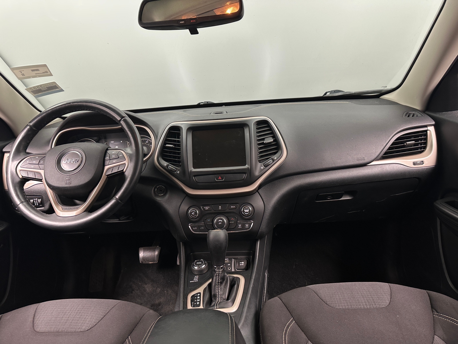Thumbnail: 2015 Jeep Cherokee - 3