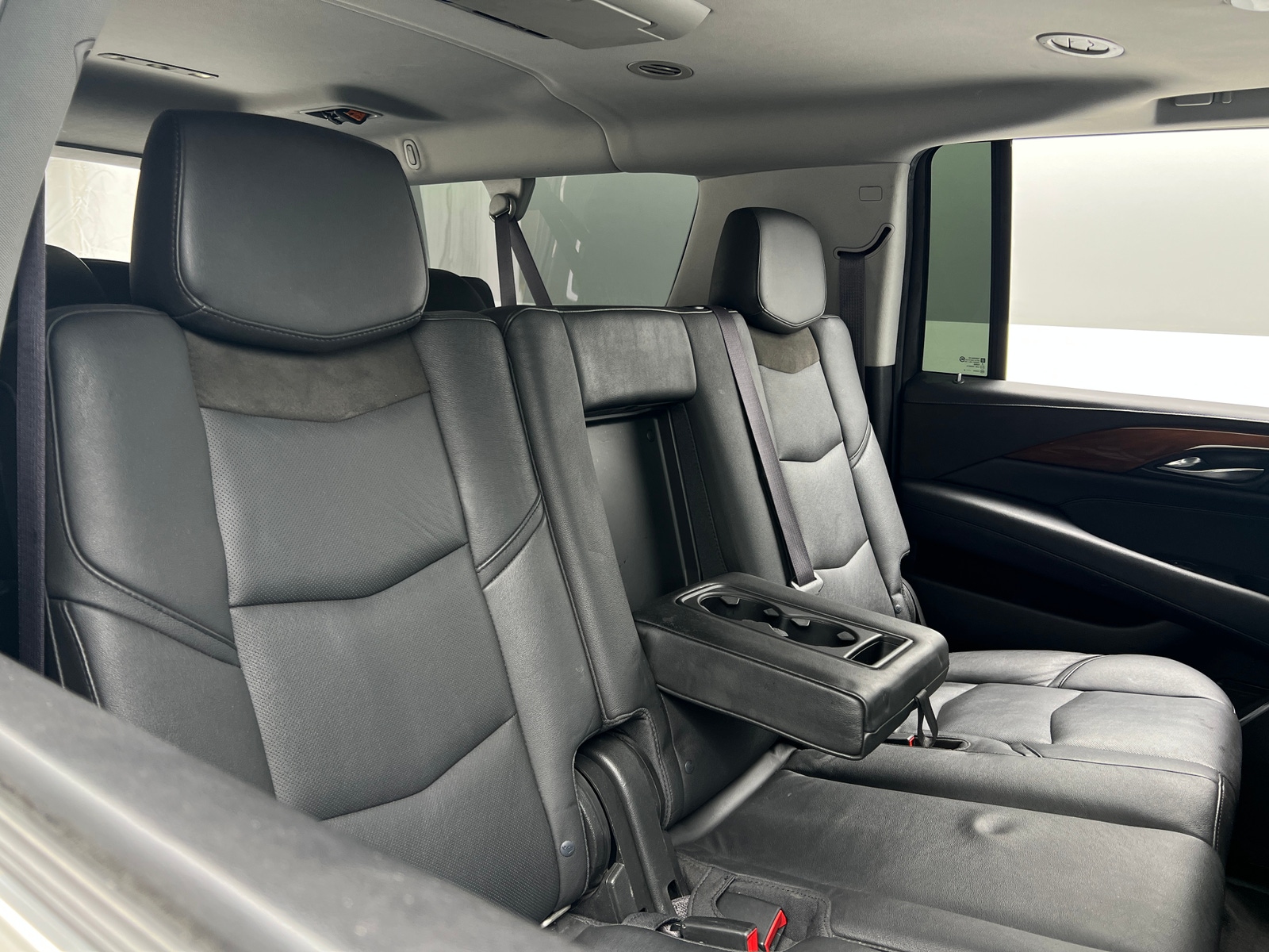 Thumbnail: 2016 Cadillac Escalade - 5