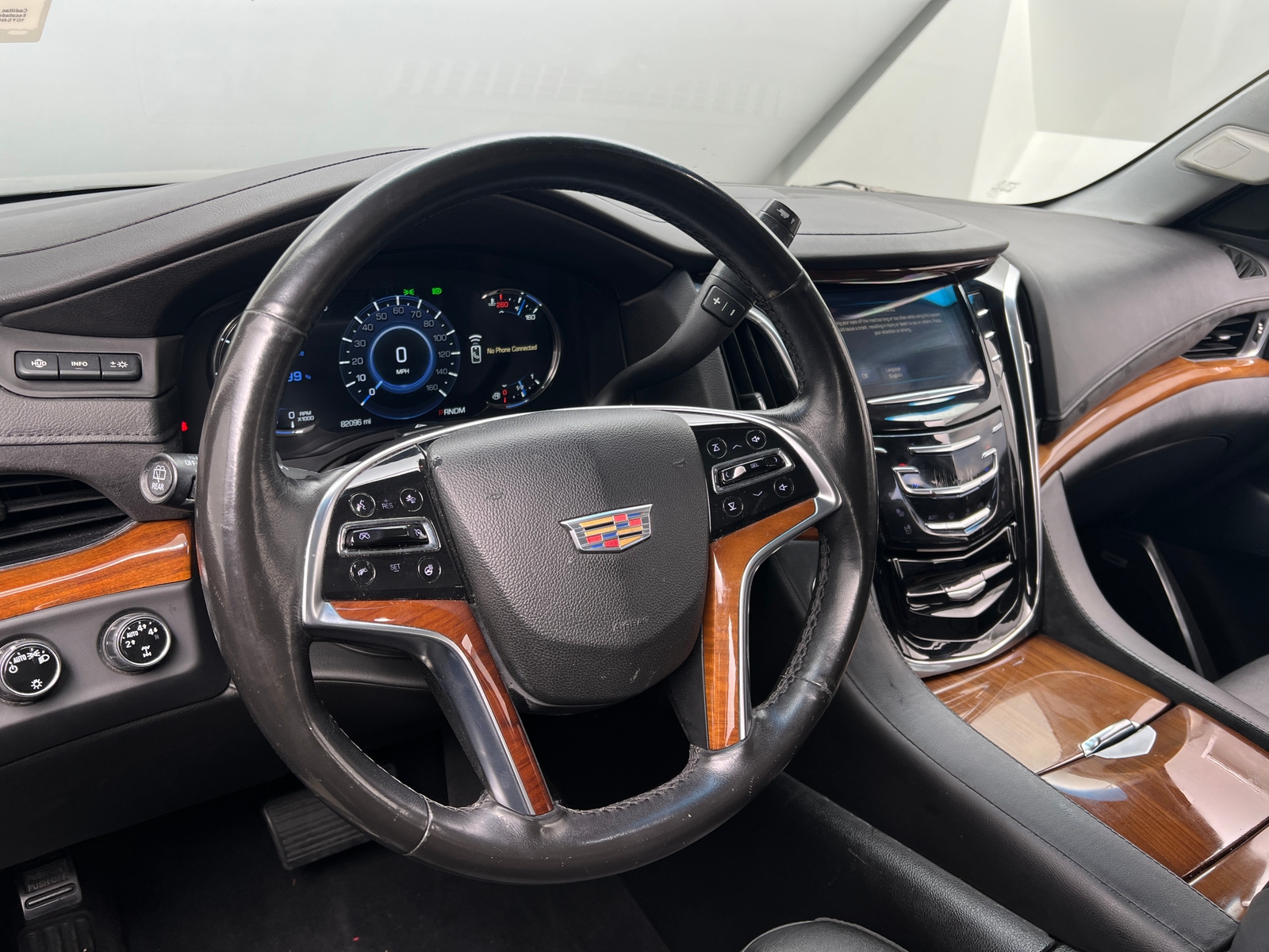 Thumbnail: 2016 Cadillac Escalade - 4