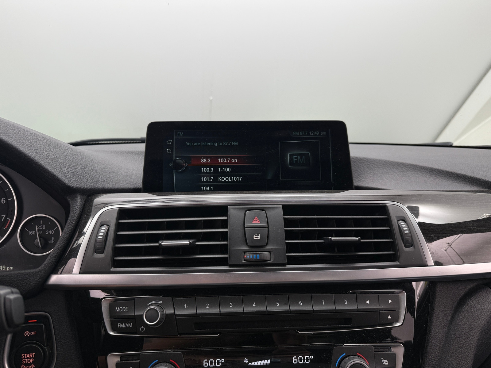 Thumbnail: 2017 BMW 3 Series - 3