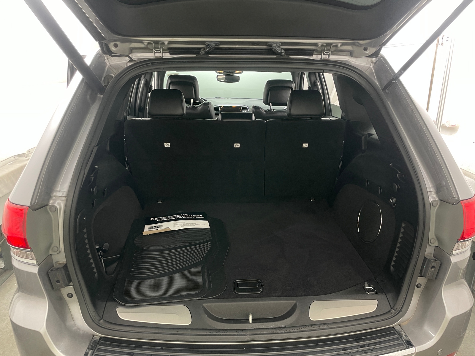 Thumbnail: 2019 Jeep Grand Cherokee - 7