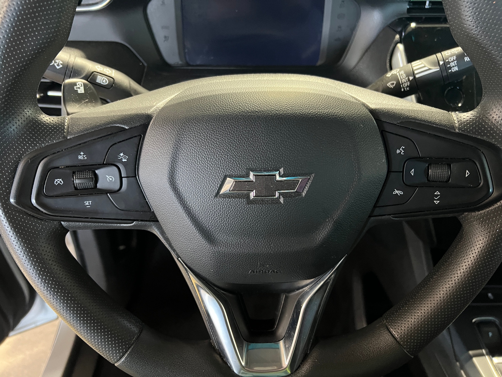 Thumbnail: 2023 Chevrolet Bolt EV - 5