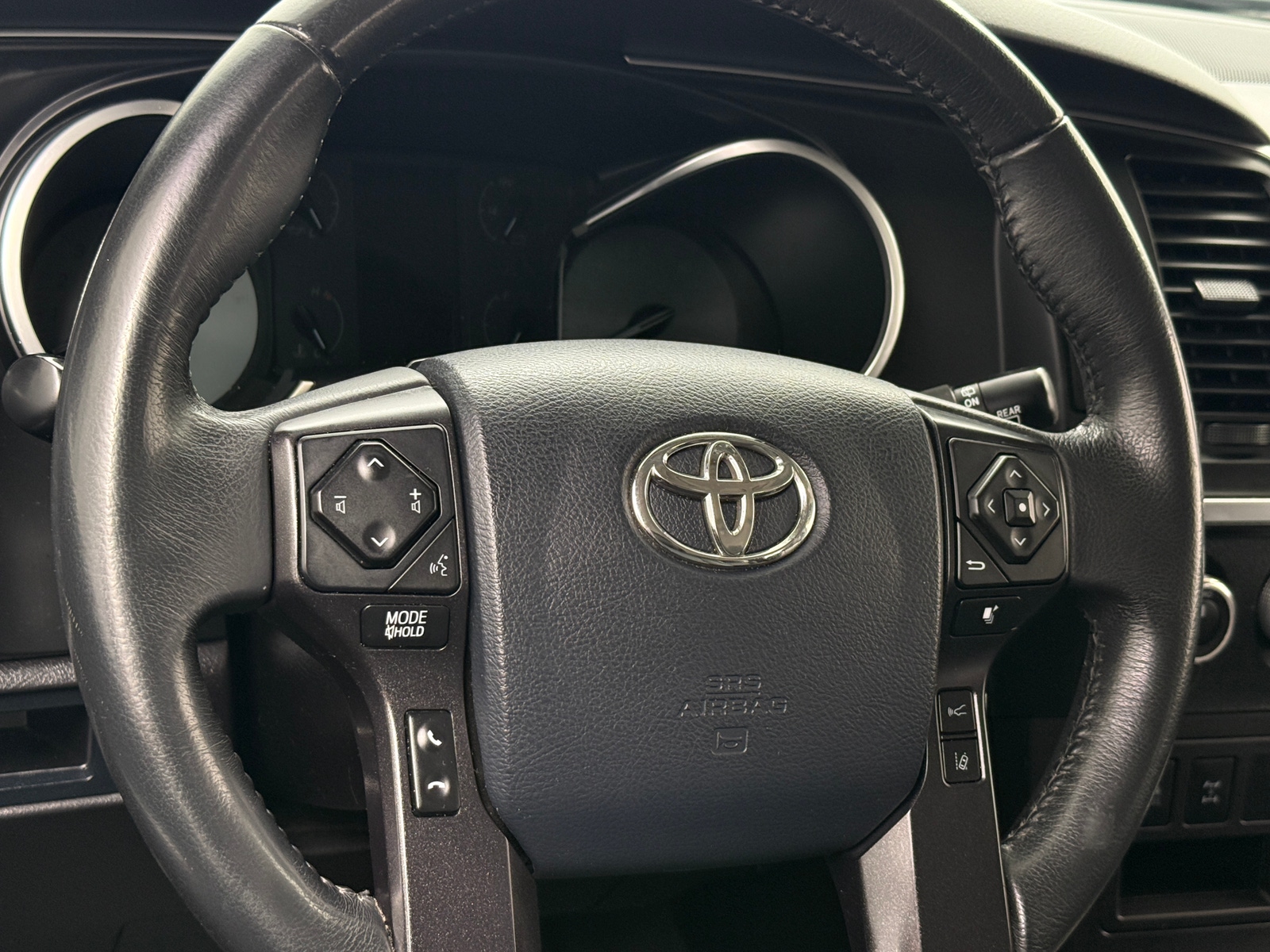 Thumbnail: 2018 Toyota Sequoia - 4