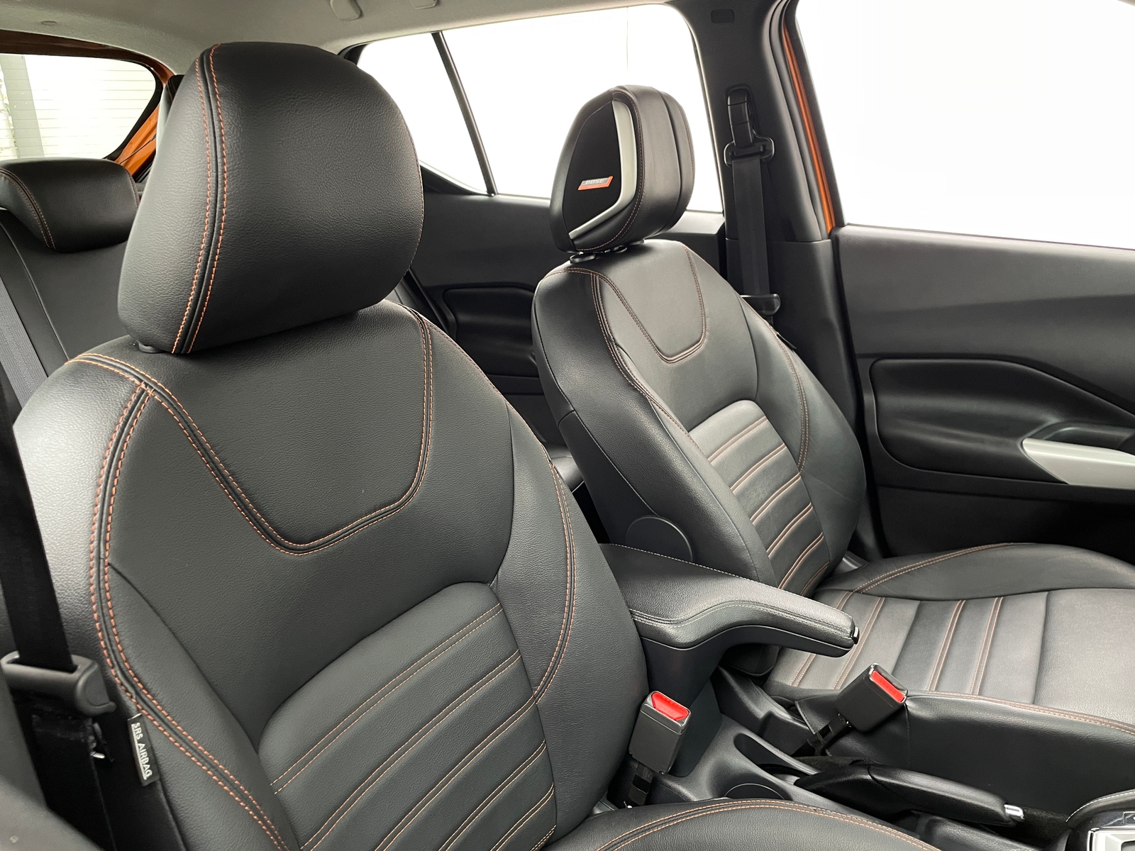 Thumbnail: 2020 Nissan Kicks - 2