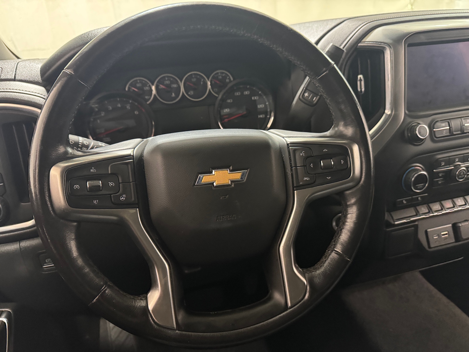 Thumbnail: 2020 Chevrolet Silverado 1500 - 5