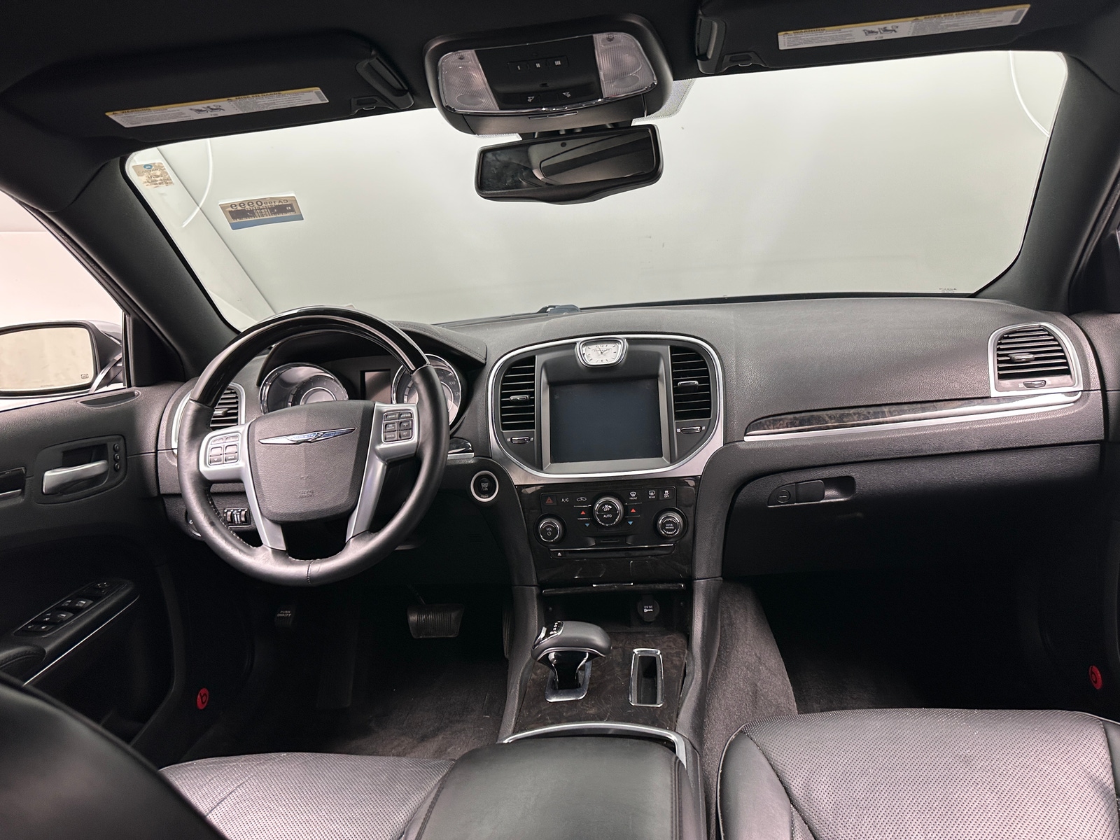 Thumbnail: 2014 Chrysler 300 - 2