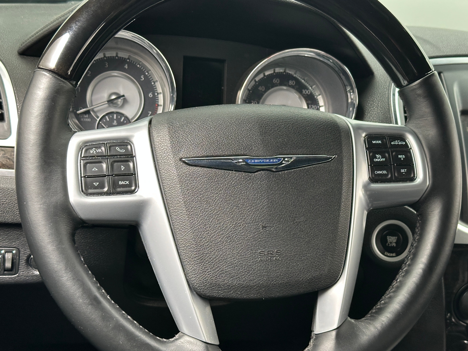 Thumbnail: 2014 Chrysler 300 - 4
