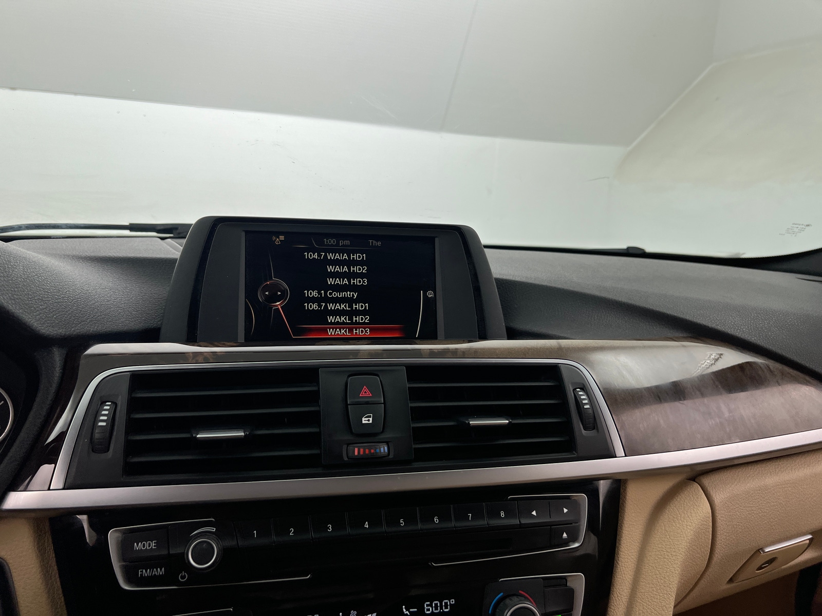 Thumbnail: 2016 BMW 3 Series - 3