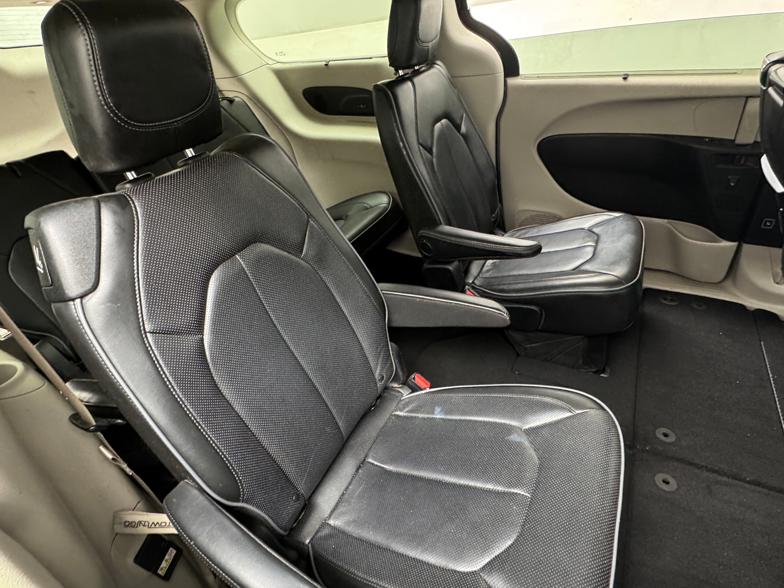 Thumbnail: 2019 Chrysler Pacifica - 5