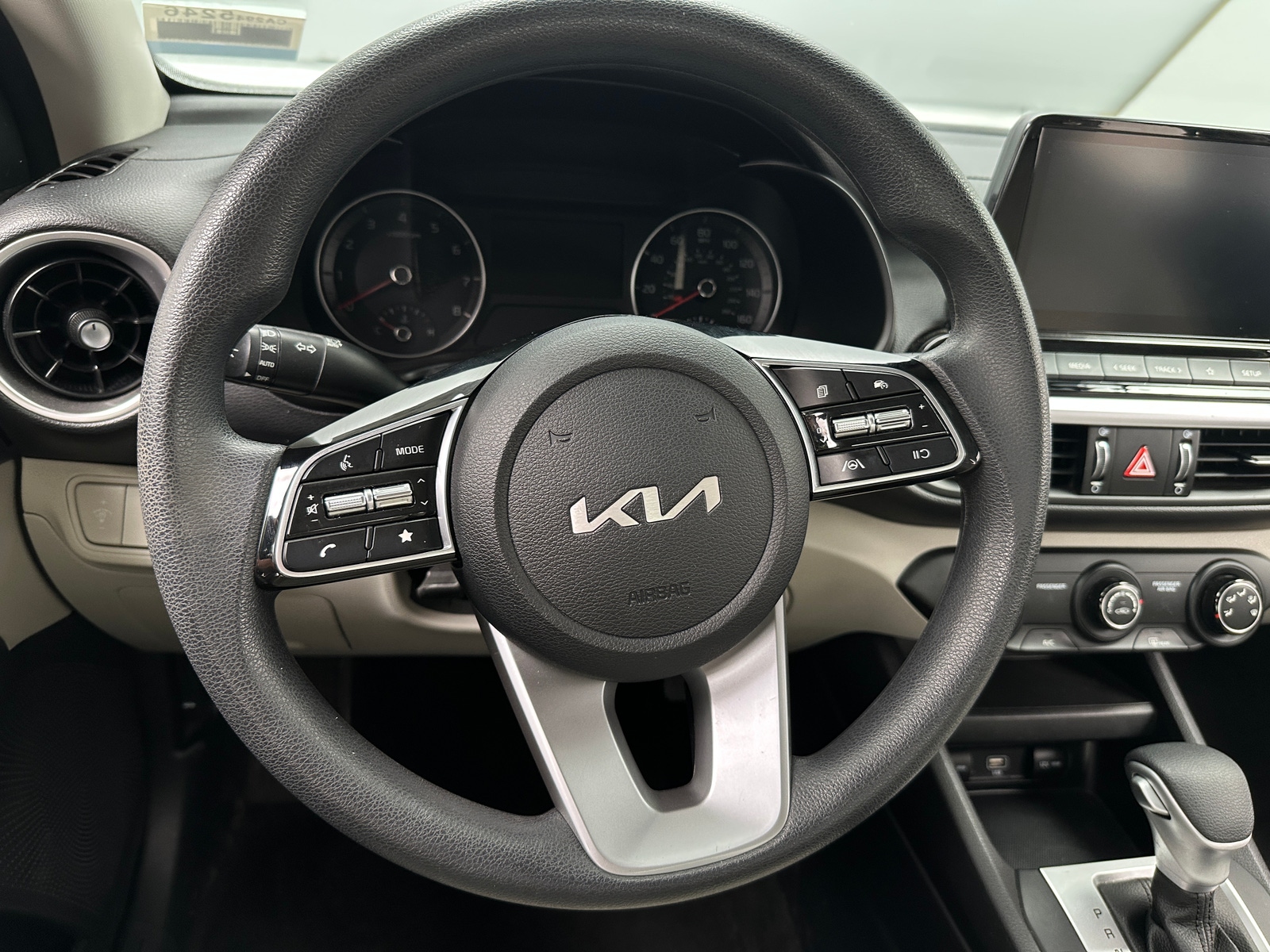 Thumbnail: 2022 Kia Forte - 5