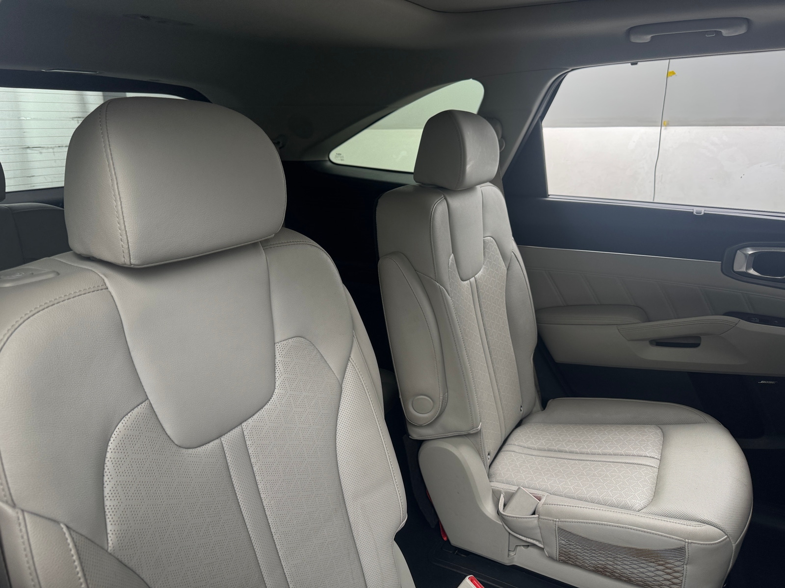 Thumbnail: 2023 Kia Sorento - 5