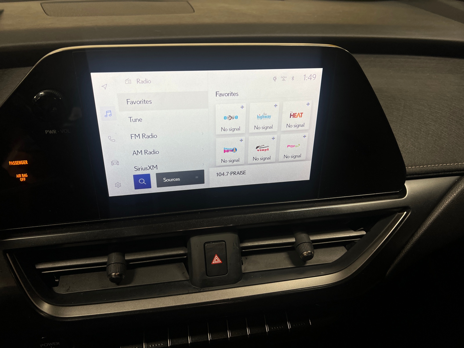 Thumbnail: 2023 Lexus UX - 3