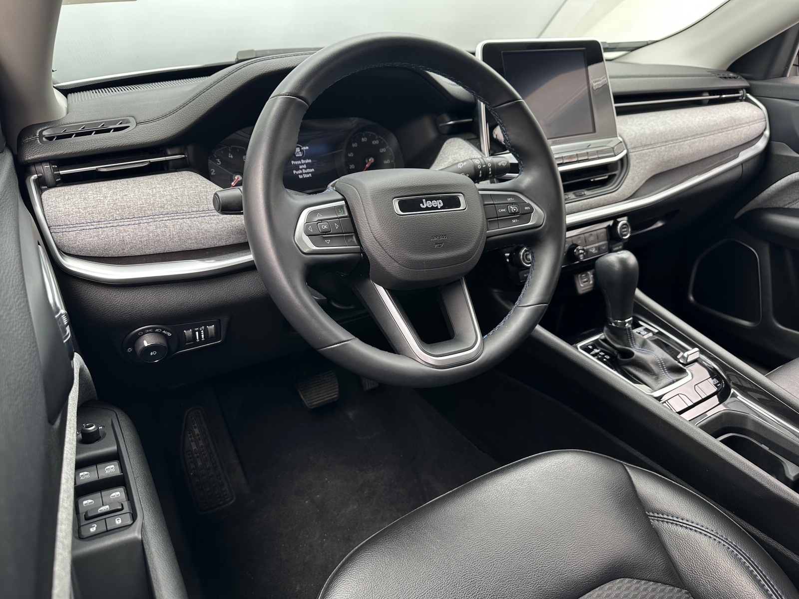 Thumbnail: 2022 Jeep Compass - 3