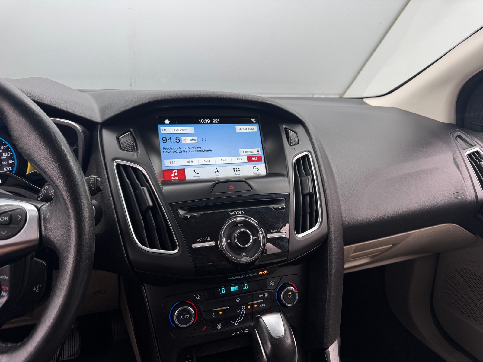 Thumbnail: 2017 Ford Focus - 4