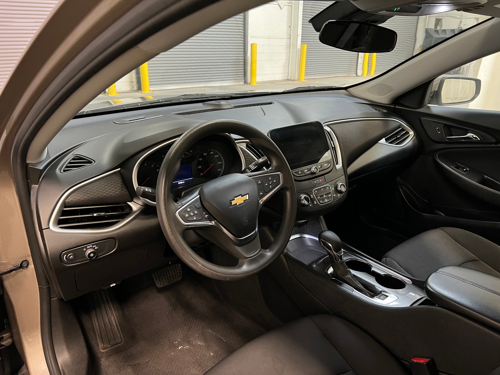 Thumbnail: 2023 Chevrolet Malibu - 3