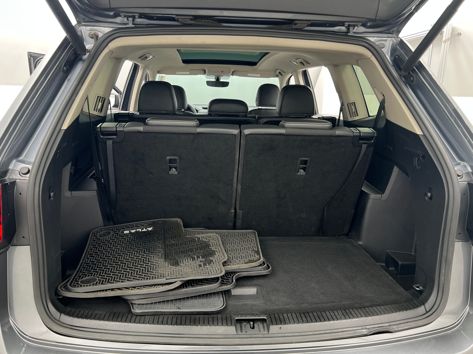 Thumbnail: 2021 Volkswagen Atlas - 6