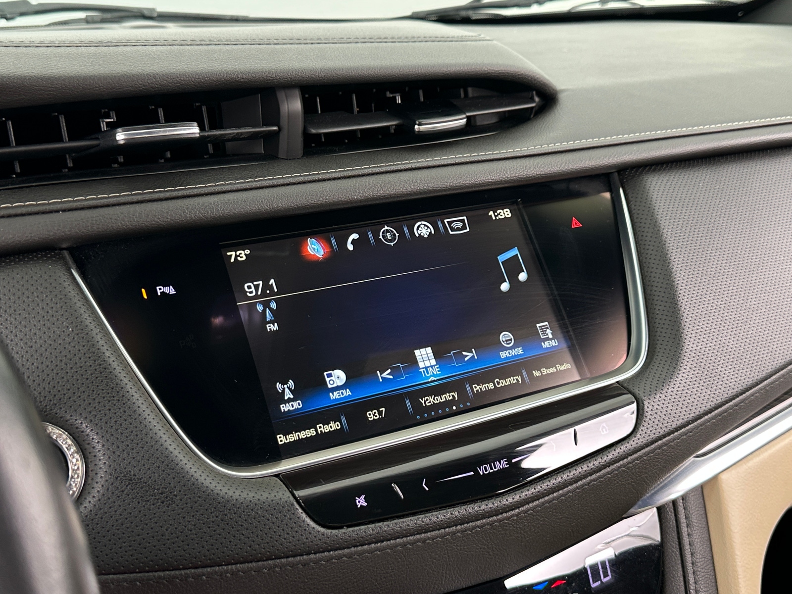 Thumbnail: 2018 Cadillac XT5 - 3