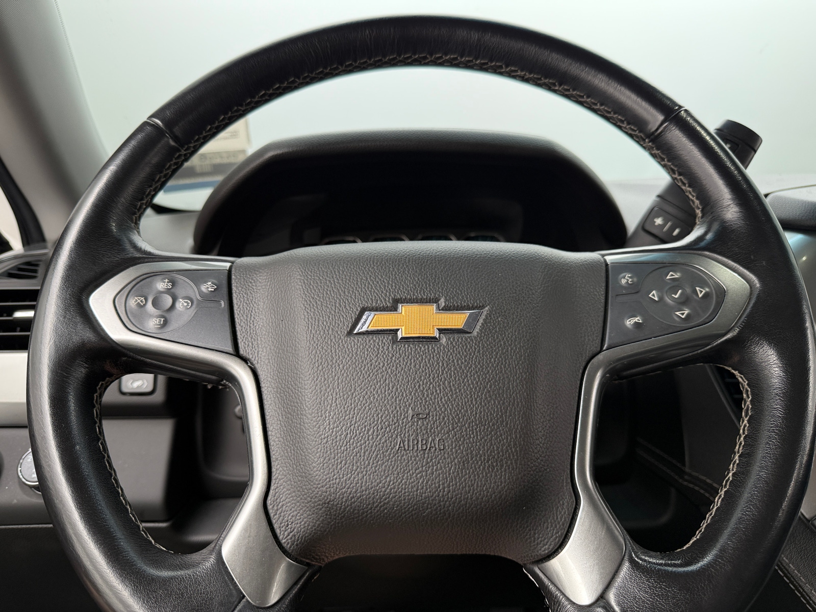Thumbnail: 2020 Chevrolet Tahoe - 4