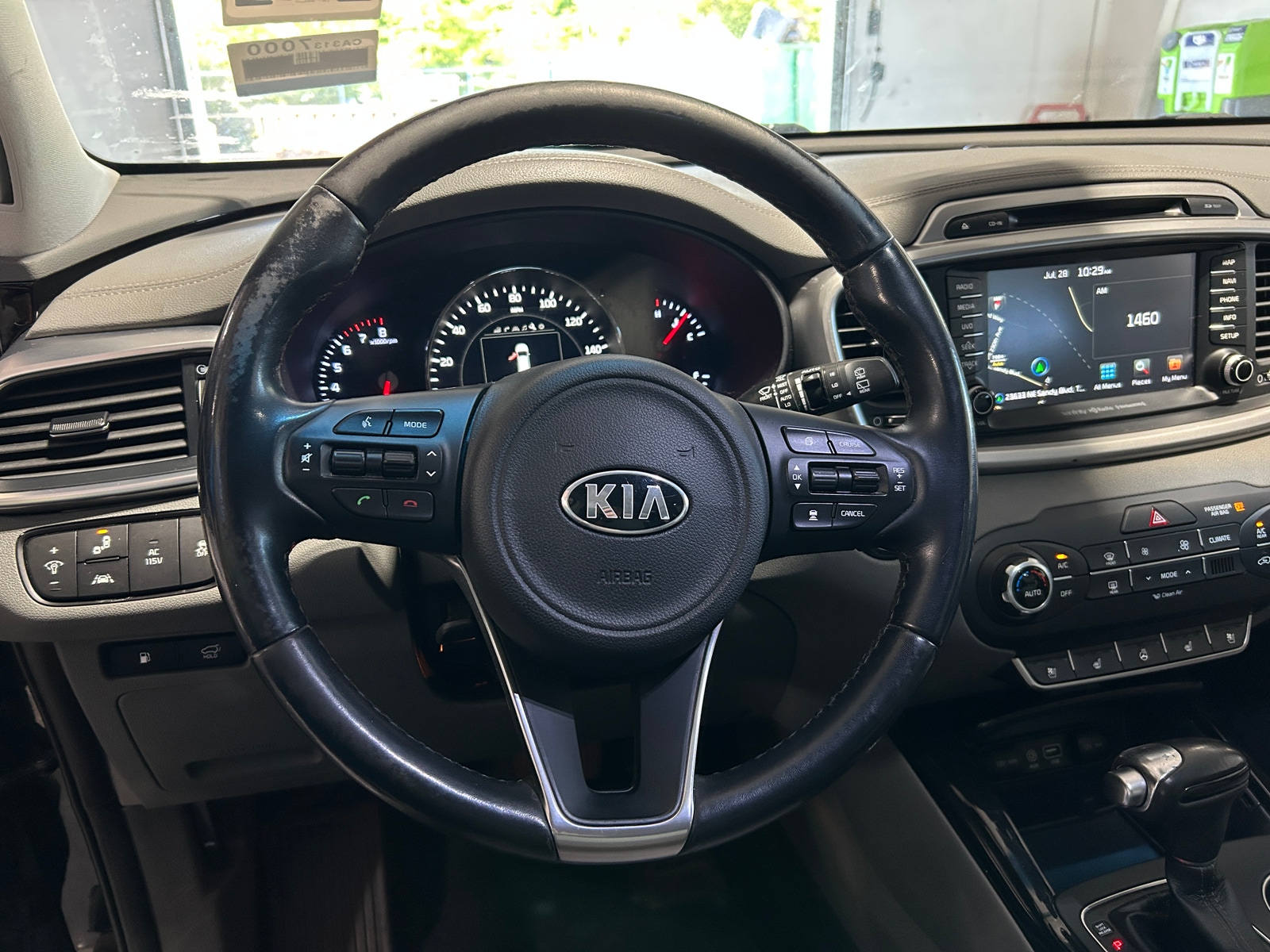 Thumbnail: 2018 Kia Sorento - 4
