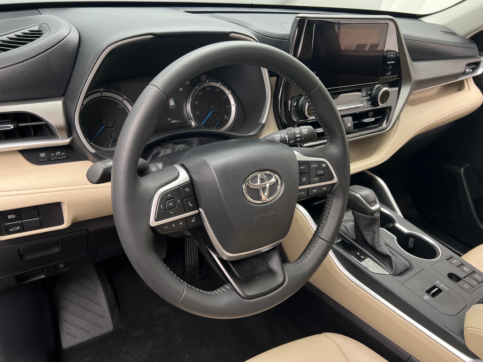 Thumbnail: 2025 Toyota Highlander - 4