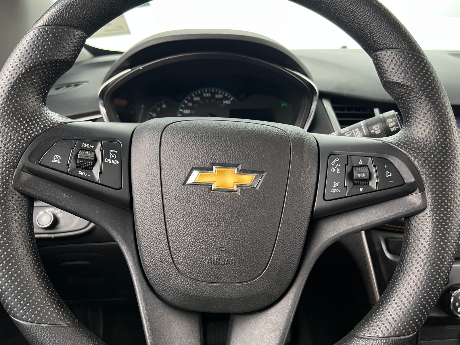 Thumbnail: 2021 Chevrolet Trax - 5