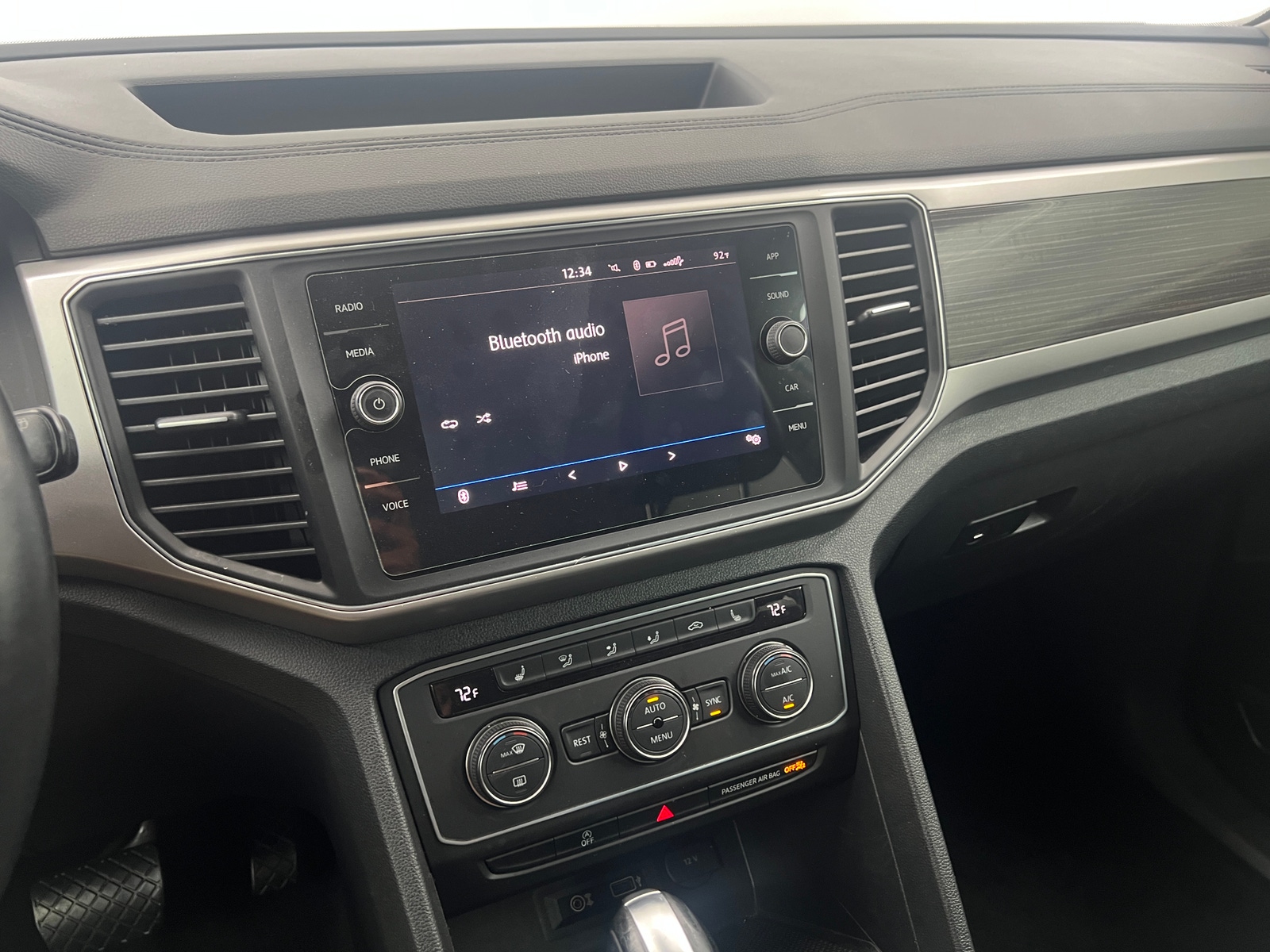 Thumbnail: 2018 Volkswagen Atlas - 3