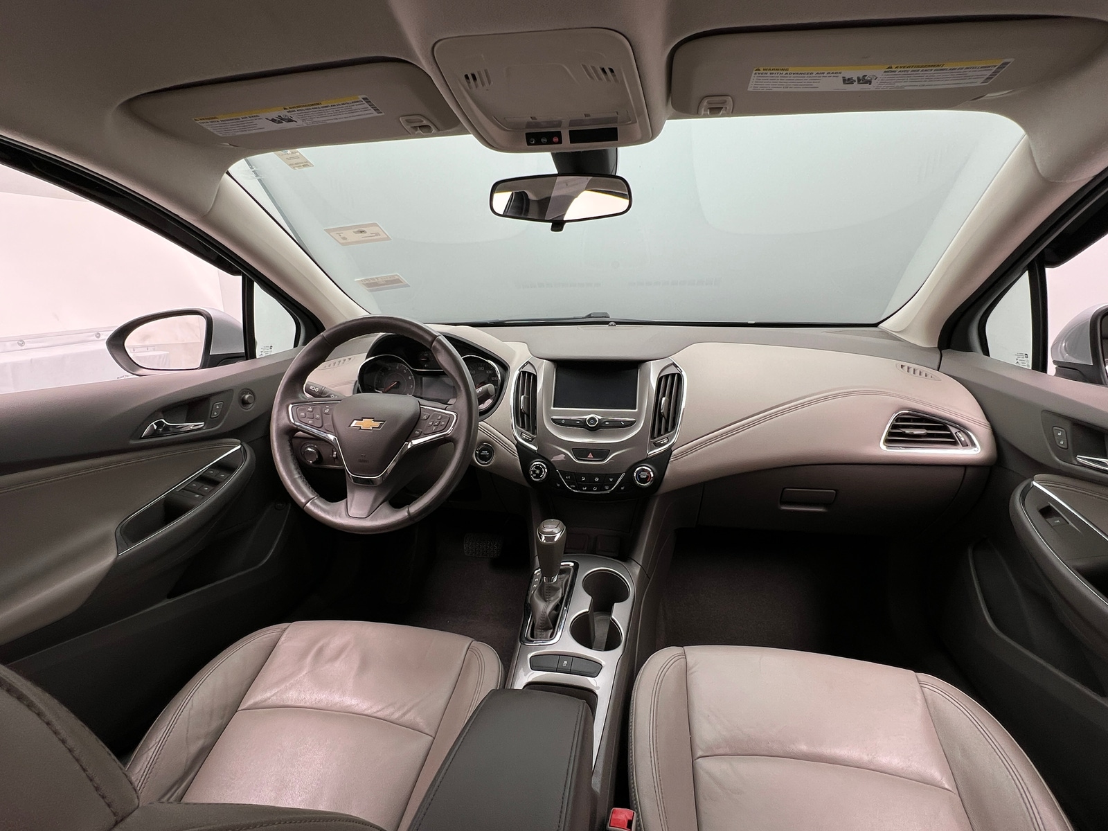 Thumbnail: 2017 Chevrolet Cruze - 2