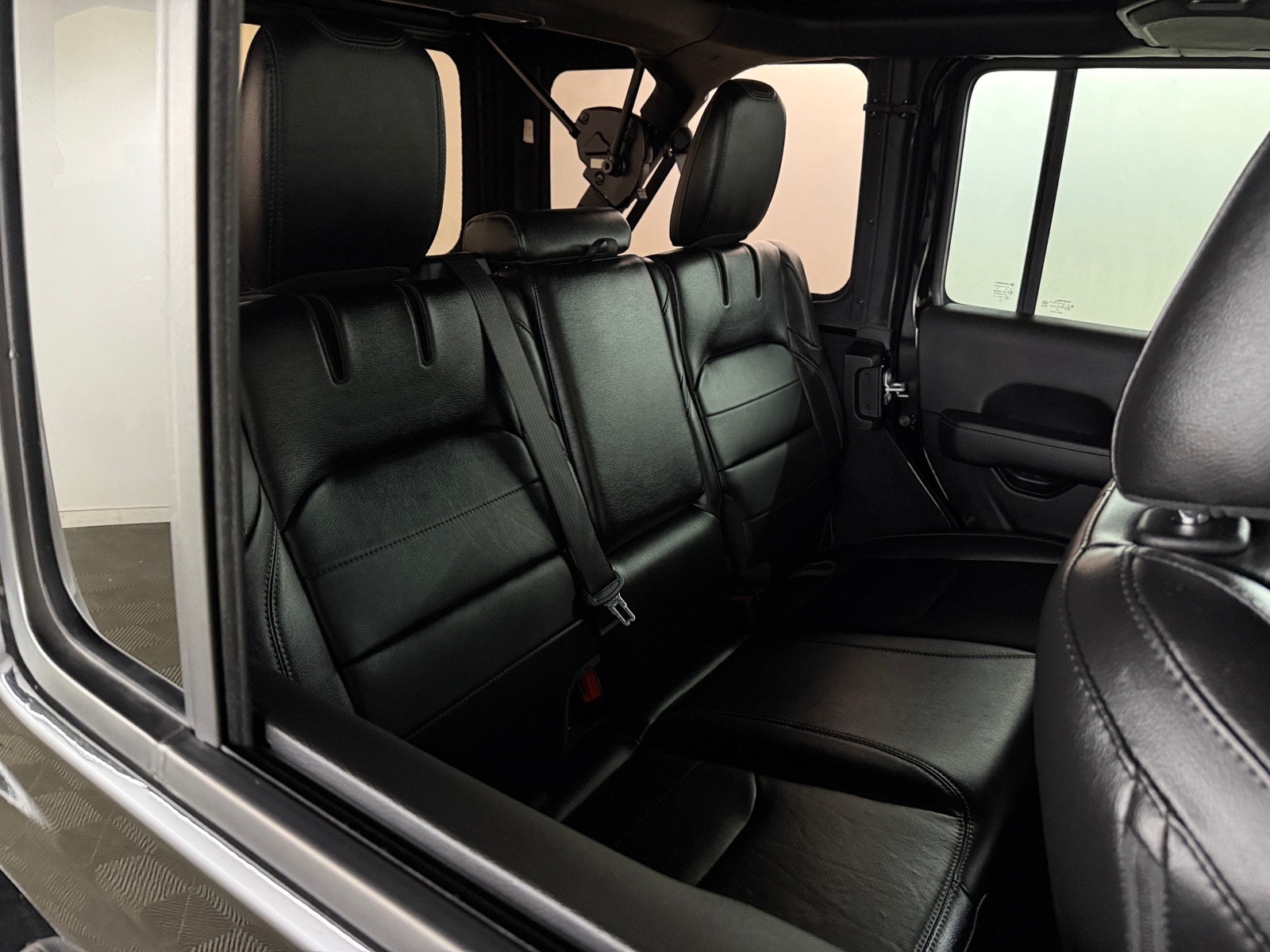 Thumbnail: 2021 Jeep Wrangler - 5