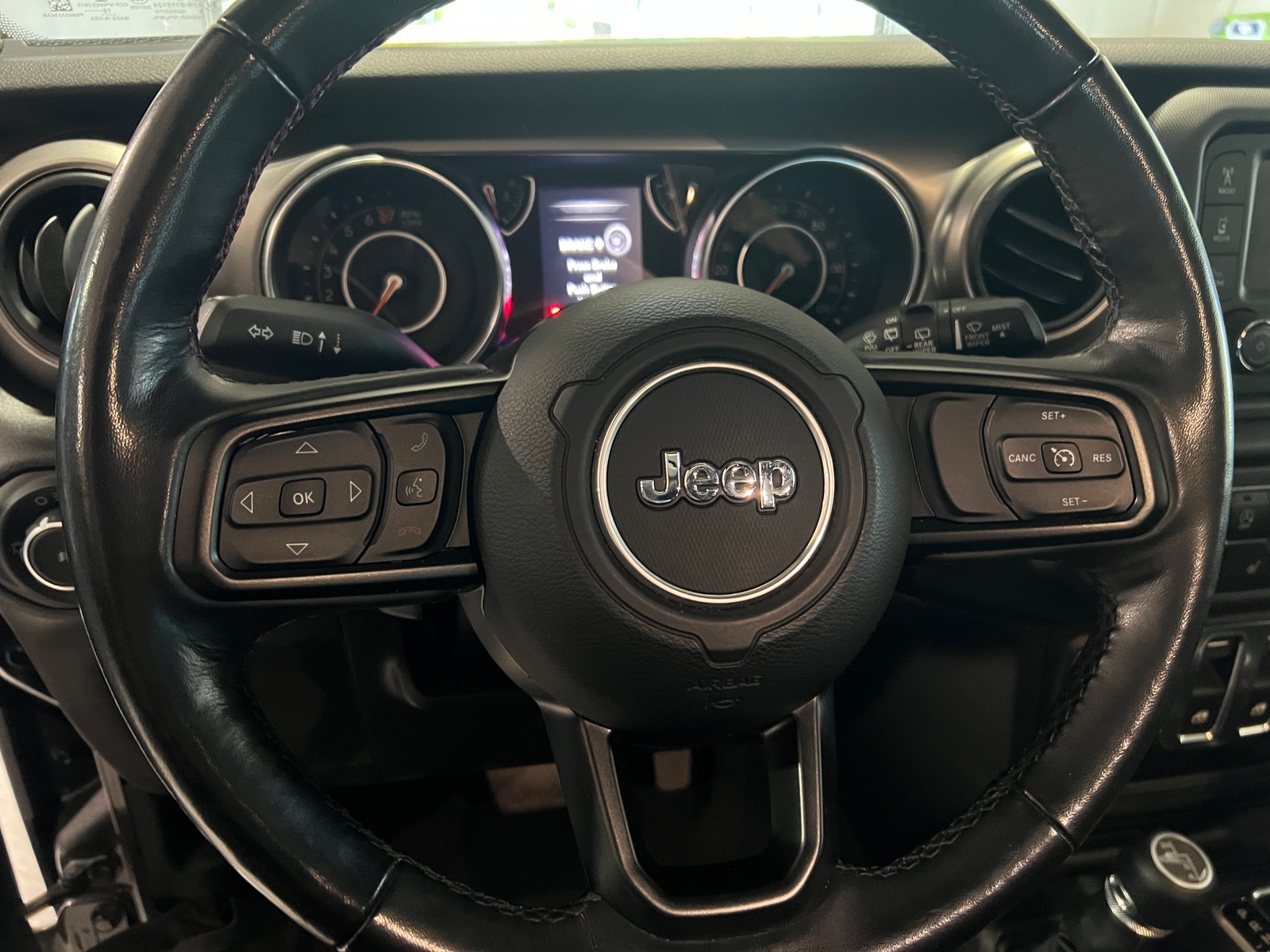 Thumbnail: 2019 Jeep Wrangler - 5