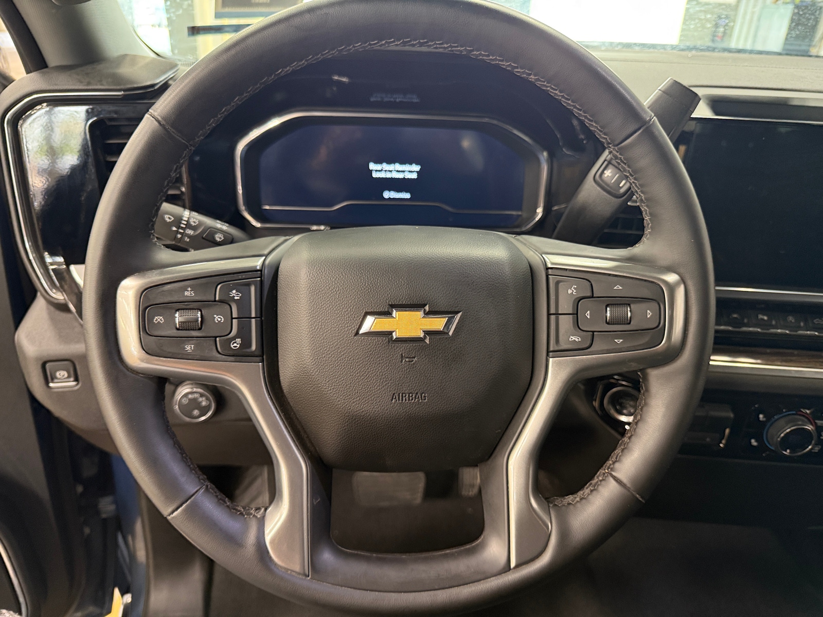 Thumbnail: 2024 Chevrolet Silverado 1500 - 5