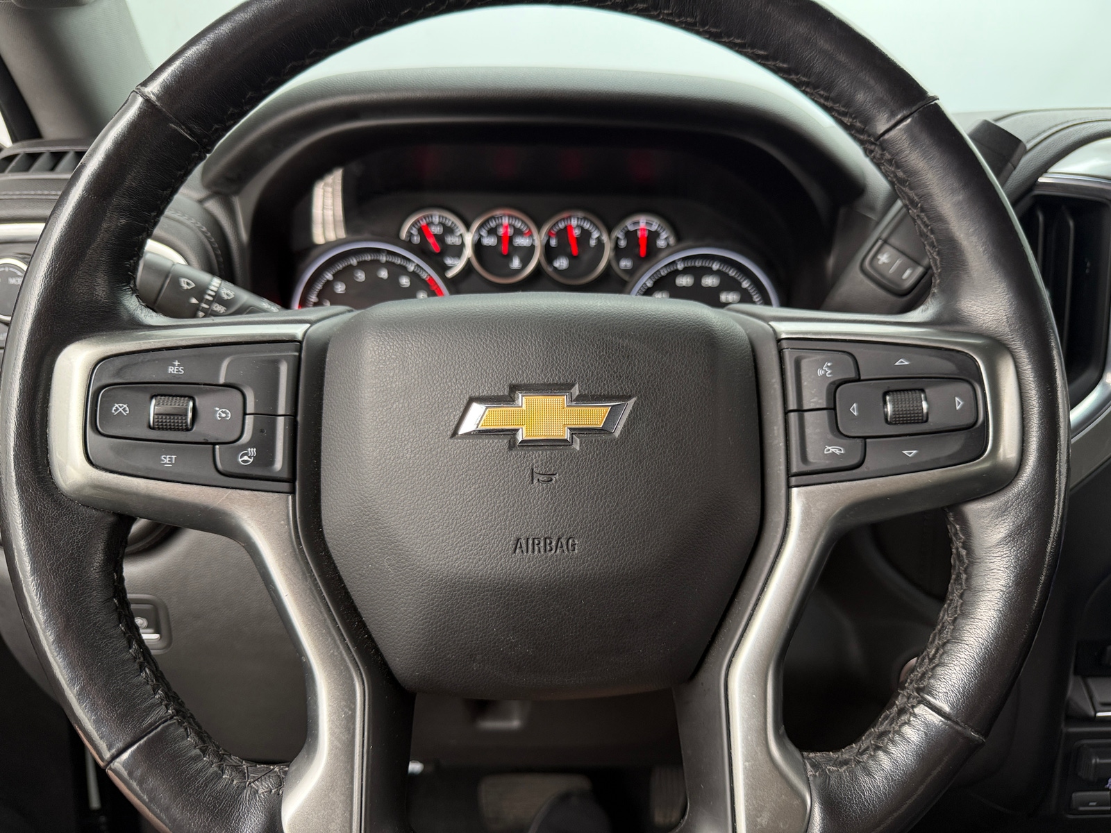 Thumbnail: 2020 Chevrolet Silverado 1500 - 5
