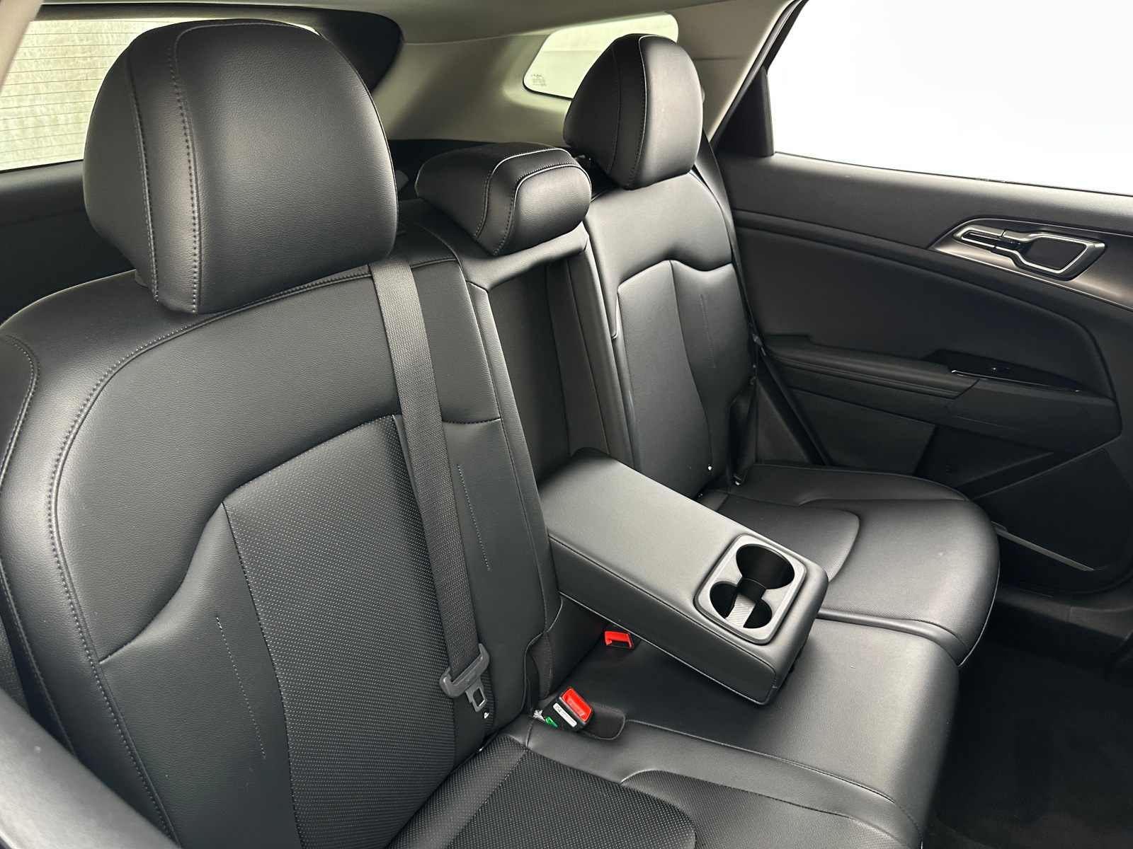 Thumbnail: 2023 Kia Sportage - 5