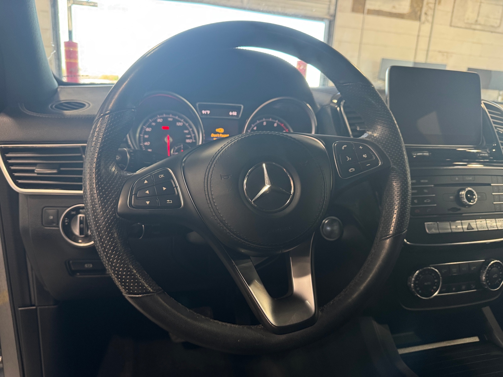 Thumbnail: 2019 Mercedes-Benz GLS - 4