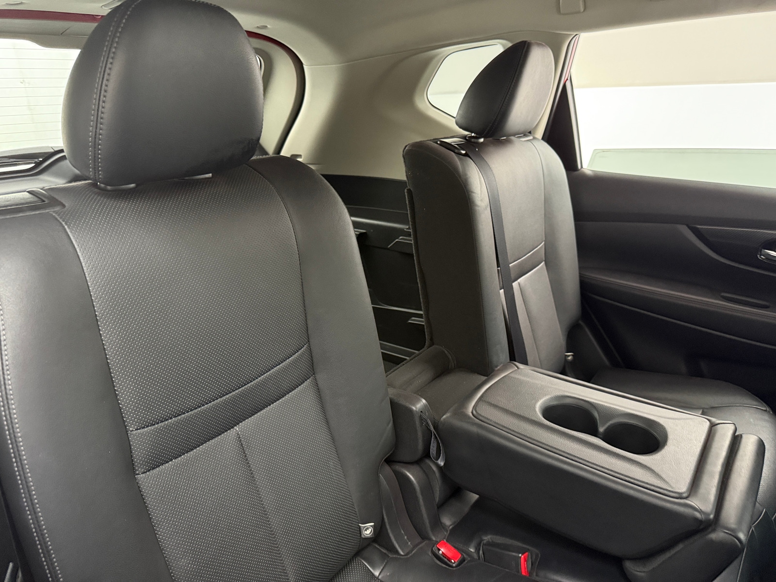 Thumbnail: 2017 Nissan Rogue - 5